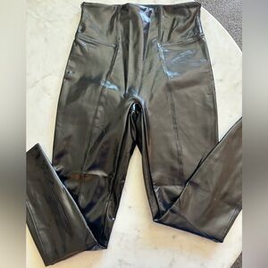 SPANX faux patent leather leggings size Small